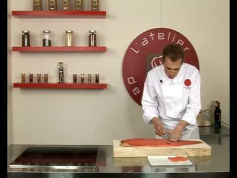 Comment couper un saumon fum&eacute;