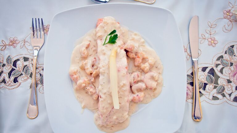 Pav&eacute; de saumon sauce champagne