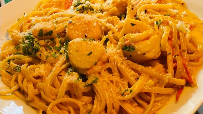 Pates aux noix de saint jacques sauce tomate