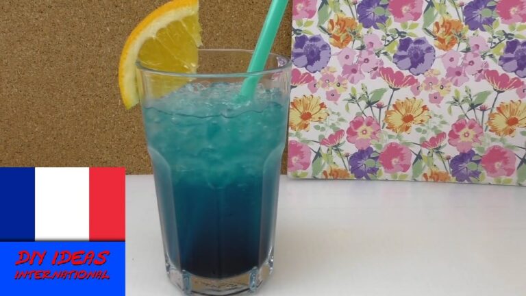 Cocktail sans alcool avec sirop de cura&ccedil;ao bleu