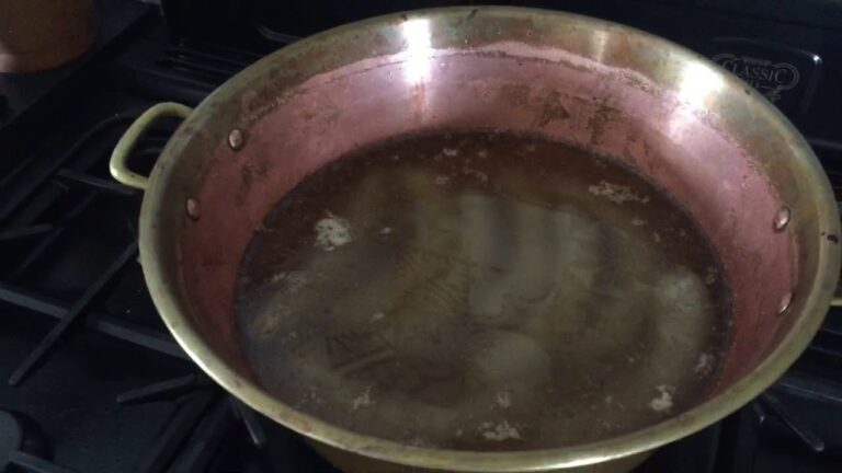 Comment cuisiner des saucisses confites