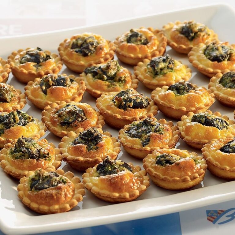 Amuse bouche ap&eacute;ritif avec escargots