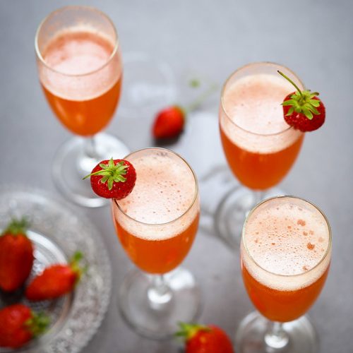 Cocktail sans alcool sirop de fraise jus d orange