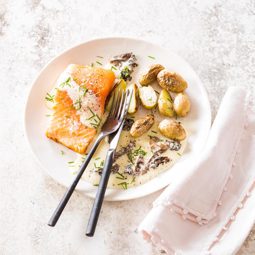 Filet de truite au vin jaune et morilles