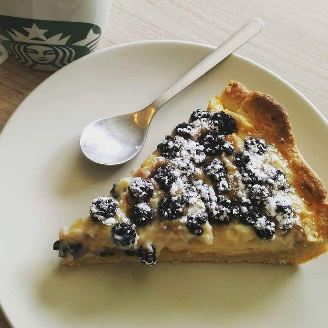 Tarte aux mures avec creme patissiere